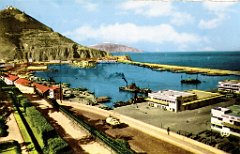 151-Le port et la montagne de Santa Cruz